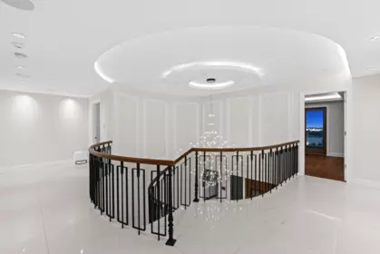 Staircase Photo of 2185 Westhill Wynd, West Vancouver, BC