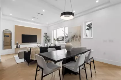 Breakfast Nook Photo of 1 3637 E 46th Avenue, Vancouver, BC