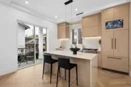 1 3637 E 46th Avenue, Vancouver, BC