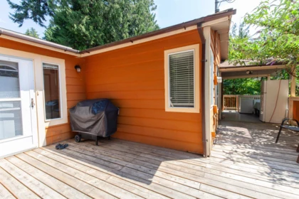 Basement Recreation Room Photo of 521 Sandy Hook Road, Mayne Island, BC