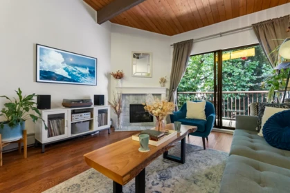 311 9101 Horne Street, Burnaby, BC, Burnaby — Apartment/Condo for sale