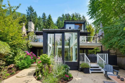 5623 Eagle Court, North Vancouver, BC, North Vancouver — Half Duplex for sale