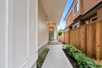 2 3919 W 18th Avenue, Vancouver, BC, Vancouver — Half Duplex for sale
