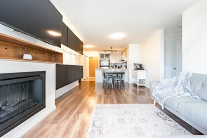 2703 2289 Yukon Crescent, Burnaby, BC, Burnaby — Apartment/Condo for sale