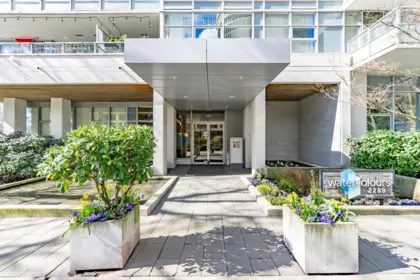 2703 2289 Yukon Crescent, Burnaby, BC, Burnaby — Apartment/Condo for sale