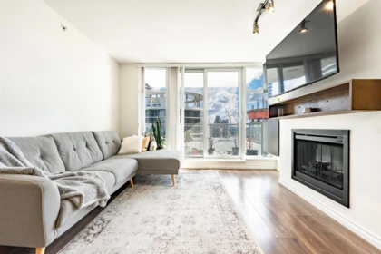 2703 2289 Yukon Crescent, Burnaby, BC, Burnaby — Apartment/Condo for sale