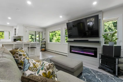 Breakfast Nook Photo of 8034 166 Street, Surrey, BC
