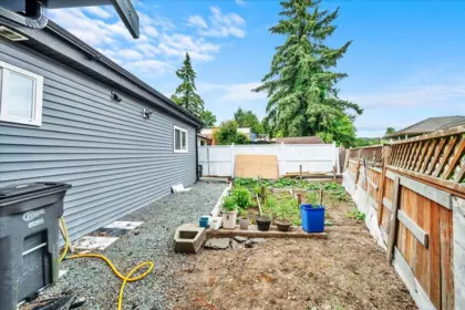 7068 129a Avenue, Surrey, BC, Surrey — Single Family Residence for sale