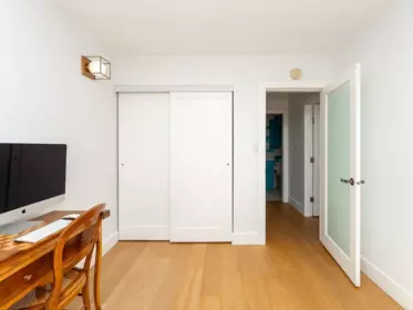 Hallway Photo of 1104 114 W Keith Road, North Vancouver, BC