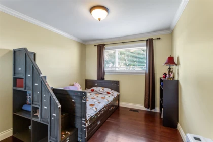 Walk-In Closet Photo of 6949 Halifax Street, Burnaby, BC