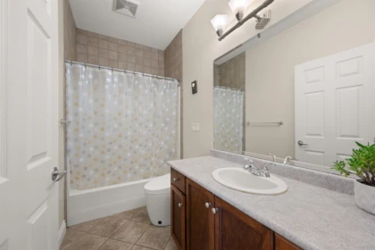 Hallway Photo of 2507 Eagle Mountain Drive, Abbotsford, BC