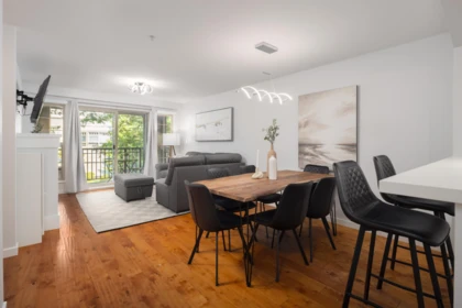 301 2958 Silver Springs Boulevard, Coquitlam, BC, Coquitlam — Apartment/Condo for sale