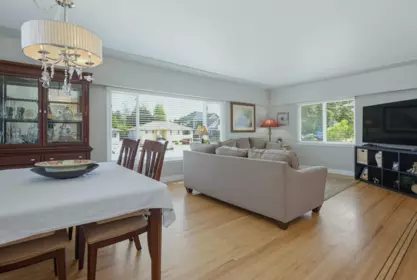 Breakfast Nook Photo of 942 Porter Street, Coquitlam, BC