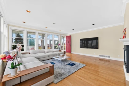 Pantry Photo of 14139 Marine Drive, White Rock, BC
