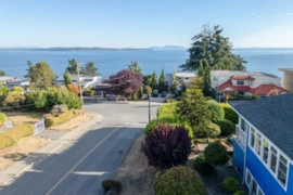 14139 Marine Drive, White Rock, BC