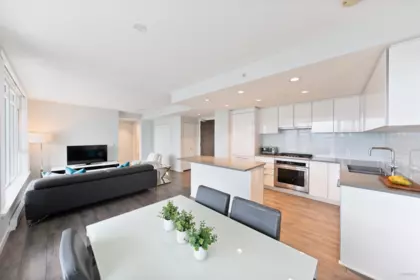 Kitchen Photo of 3207 2388 Madison Avenue, Burnaby, BC