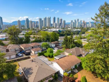 4137 Dominion Street, Burnaby, BC, Burnaby — Single Family Residence for sale
