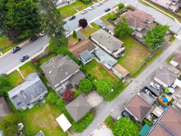 4137 Dominion Street, Burnaby, BC, Burnaby — Single Family Residence for sale