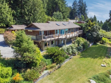 1321 Gower Point Road, Gibsons, BC, Gibsons — Single Family Residence for sale