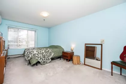 Powder Room Photo of 219 33535 King Road, Abbotsford, BC