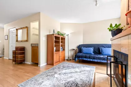 Dining Area Photo of 317 12 K De K Court, New Westminster, BC
