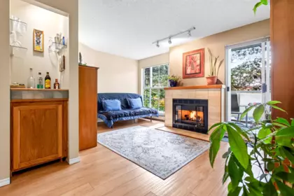 Family Room Photo of 317 12 K De K Court, New Westminster, BC