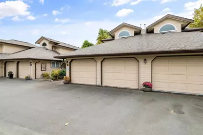 Front Yard Photo of 3 9515 Woodbine Street, Chilliwack, BC