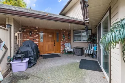 Hot Tub / Spa Photo of 3 9515 Woodbine Street, Chilliwack, BC