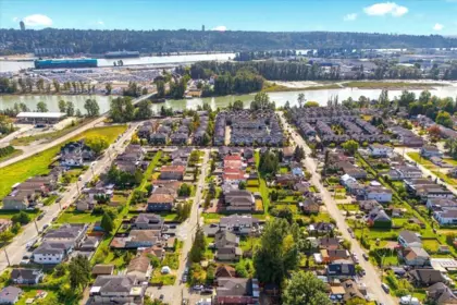 Backyard Photo of 242 N Boyne Street, New Westminster, BC