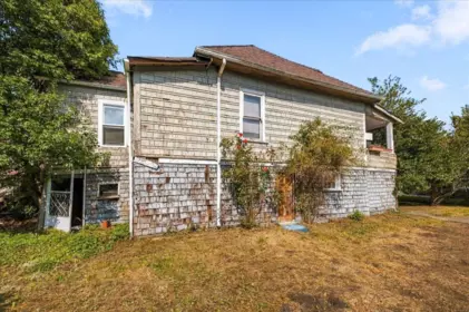 Pantry Photo of 242 N Boyne Street, New Westminster, BC