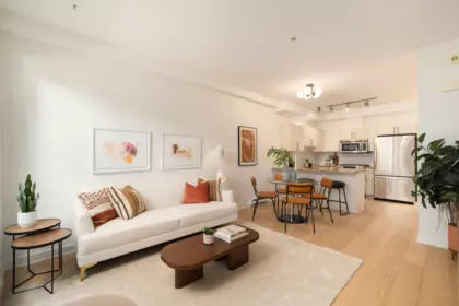 Family Room Photo of 1835 Stainsbury Avenue, Vancouver, BC