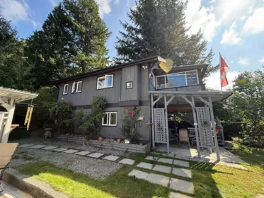 Family Room Photo of 40318 Braemar Drive, Squamish, BC