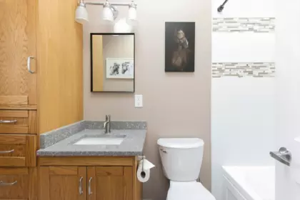 Guest Bathroom Photo of 40318 Braemar Drive, Squamish, BC