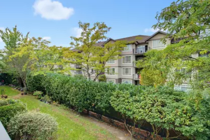 Outdoor Patio Photo of 203 15375 17 Avenue, Surrey, BC