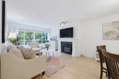 Pantry Photo of 203 15375 17 Avenue, Surrey, BC