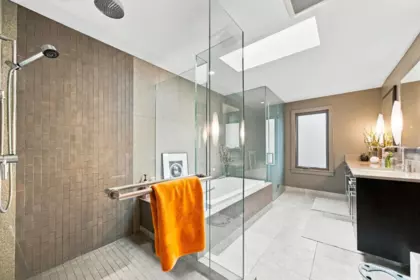 Aerial View of 2953 Altamont Crescent, West Vancouver, BC