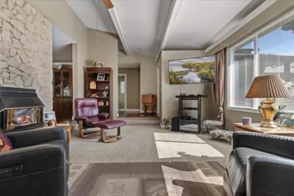 Primary Bedroom Photo of 45985 Collins Drive, Chilliwack, BC