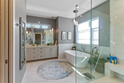 Laundry Room Photo of 2611 127a Street, Surrey, BC