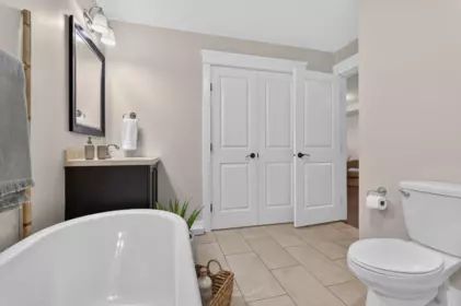 Entry Foyer Photo of 107 19530 65 Avenue, Surrey, BC