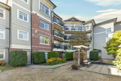 Hot Tub / Spa Photo of 107 19530 65 Avenue, Surrey, BC
