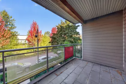 Staircase Photo of 207 14300 Riverport Way, Richmond, BC