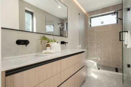 Hallway Photo of 1 2941 W 29th Avenue, Vancouver, BC
