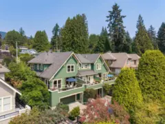 261 E Queens Road, North Vancouver, BC