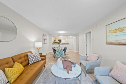 Dining Area Photo of 6106 5117 Garden City Road, Richmond, BC