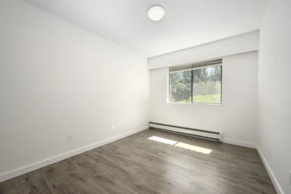 Entry Foyer Photo of 305 310 W 3rd Street, North Vancouver, BC