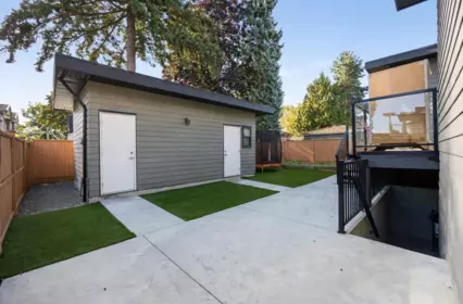 Swimming Pool Photo of 7830 16th Avenue, Burnaby, BC