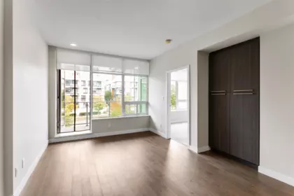 Dining Area Photo of 305 4963 Cambie Street, Vancouver, BC