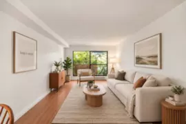 108 251 W 4th Street, North Vancouver, BC