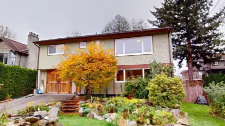 1780 Harris Road, Squamish, BC, Squamish — Single Family Residence for sale