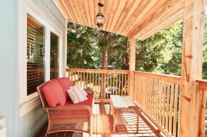 Dining Area Photo of 362 Barque Road, Mayne Island, BC